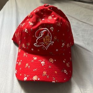 Tampa Bay Bucs flower hat